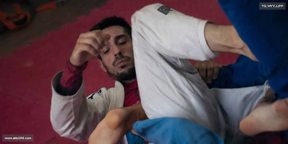 im电竞🏐默契传球，全力扣杀，团队的力量无懈可击！